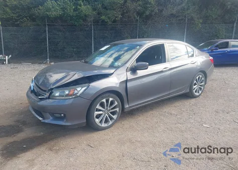 2015 Honda Accord Sport z USA, uszkodzony, nr VIN 1HGCR2F50FA217408
